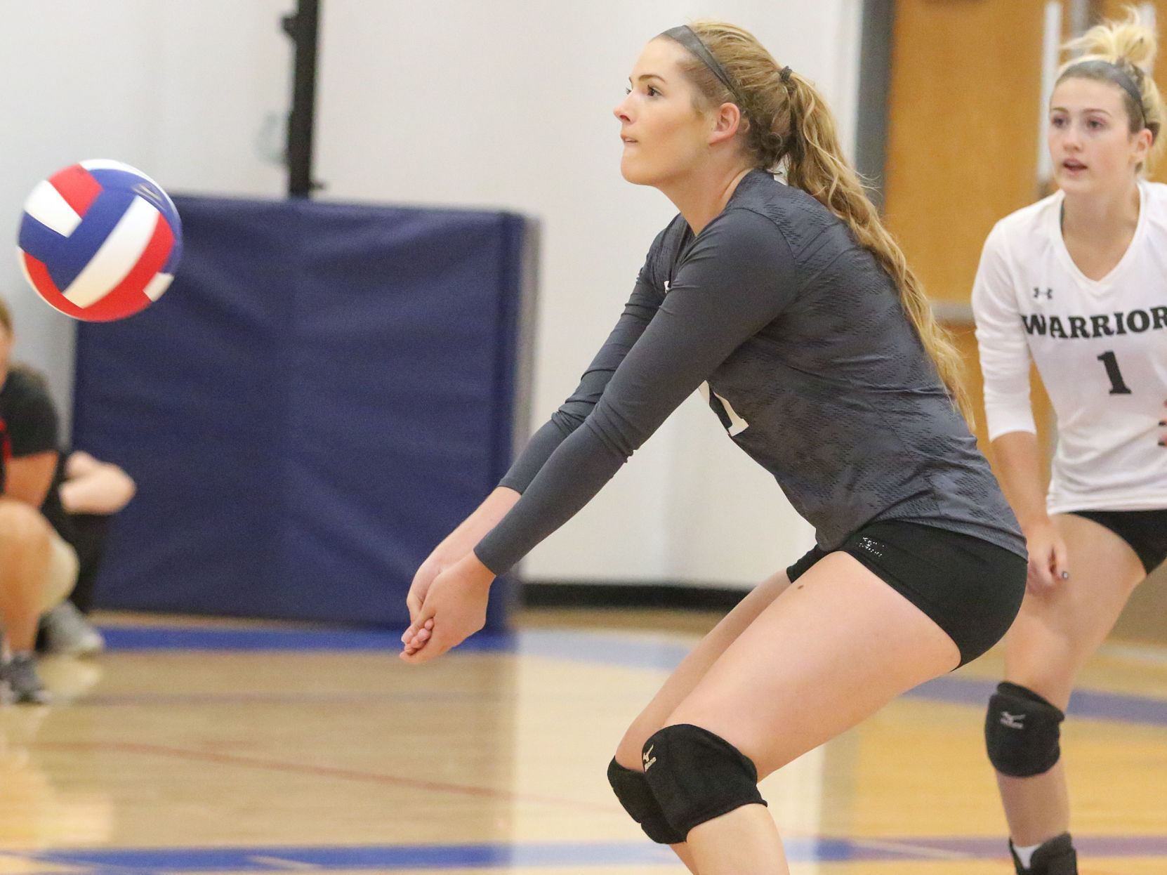 Roxana vs. Hardin Calhoun volleyball